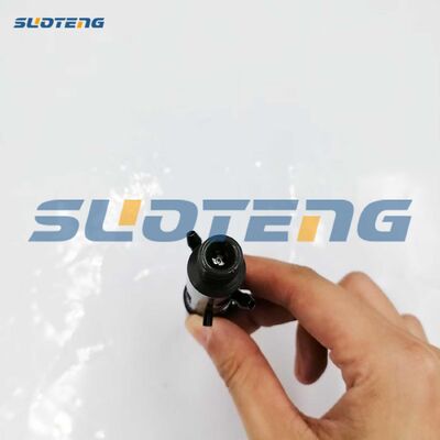 1106 Motor için LJBB05901B Yakıt Enjektörü